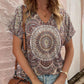 Úchvatný květinový top s výstřihem do V ve stylu boho